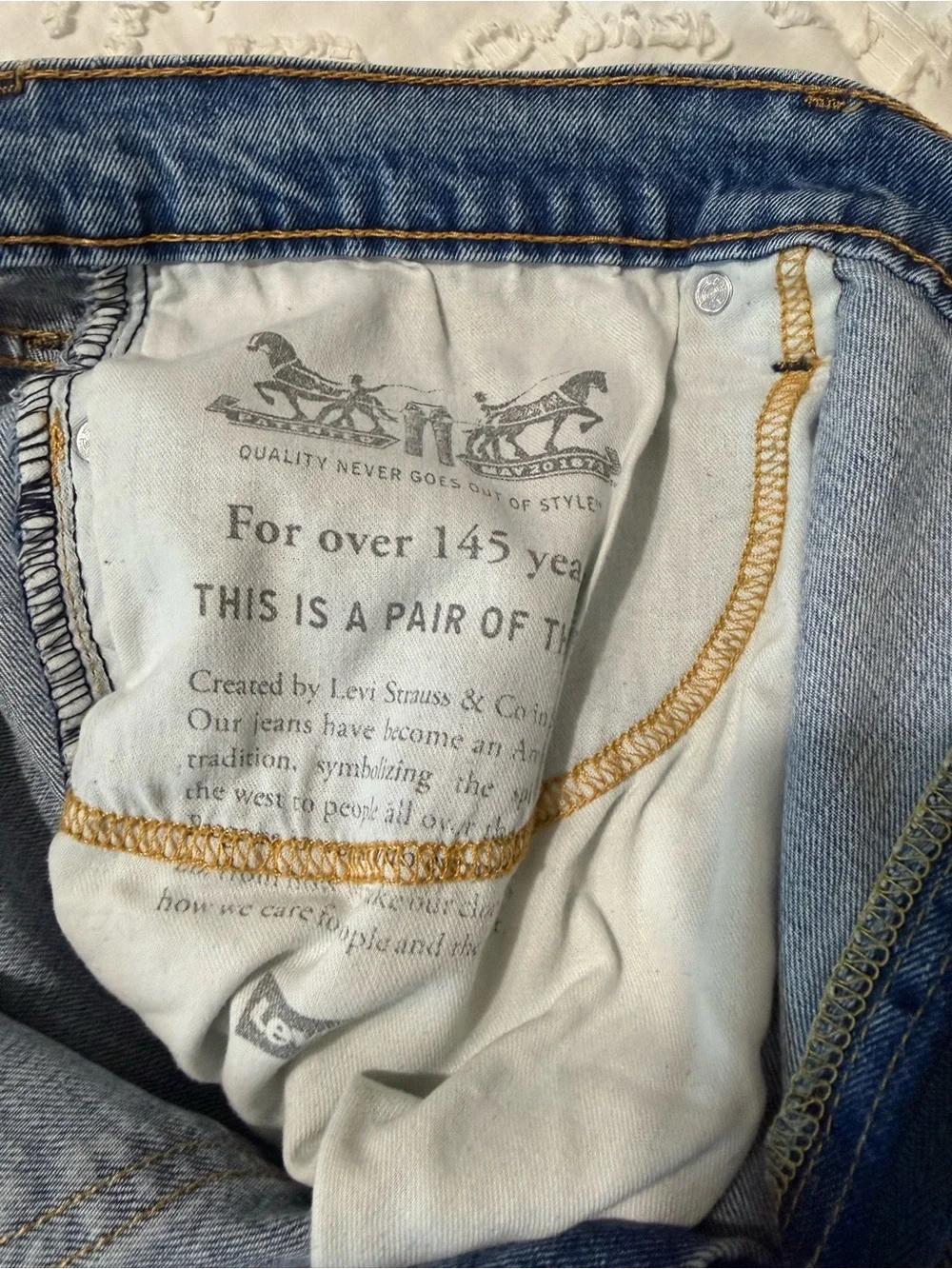 Levi’s 550 Relax Fit Men’s Blue Denim Jeans Size 44 x 30